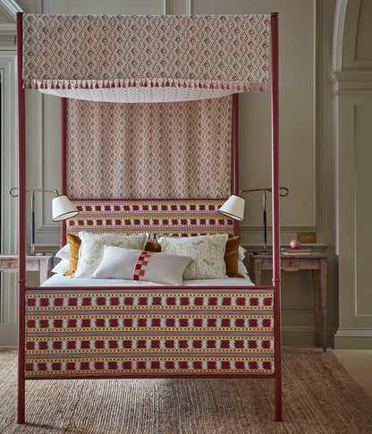 James Hare Paxton Red/Gold