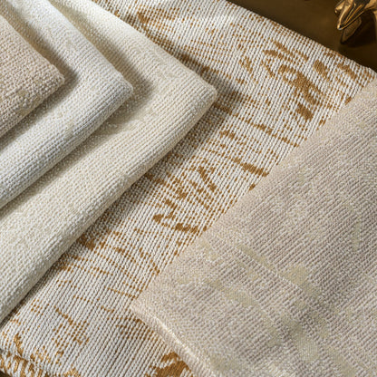 Archroll Marrakech Collection Fabric: JW3000-4