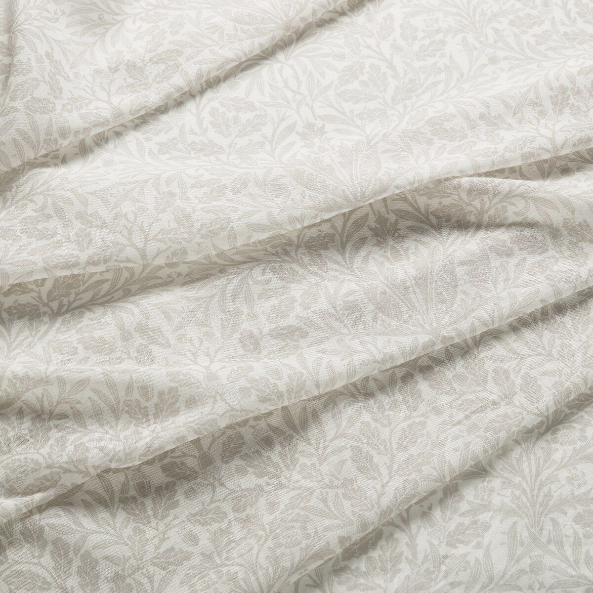 William Morris Acorn Sheer Oat