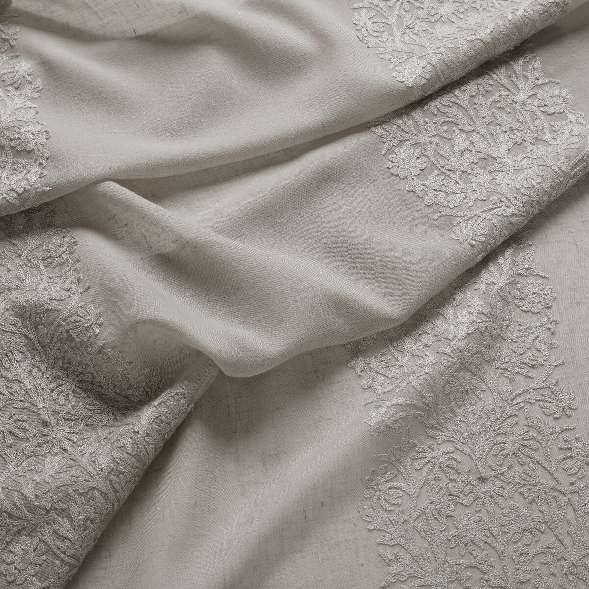 William Morris Blackthorn Stripe Sheer Linen
