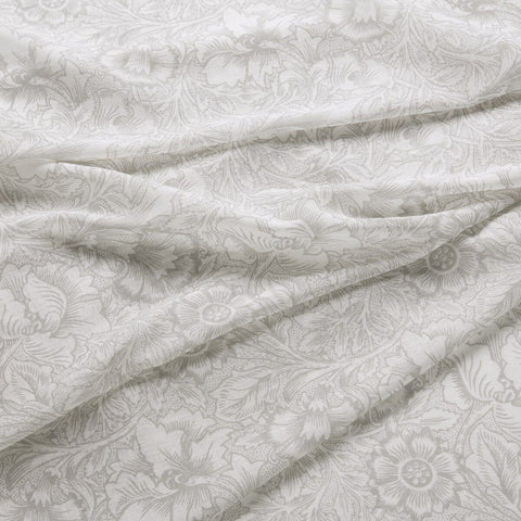 William Morris Poppy Sheer Cobble