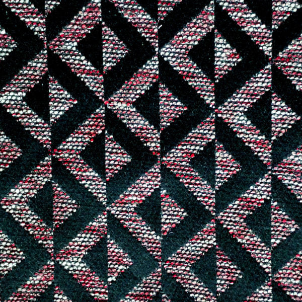 Chess Designs Pyramid Red/Black